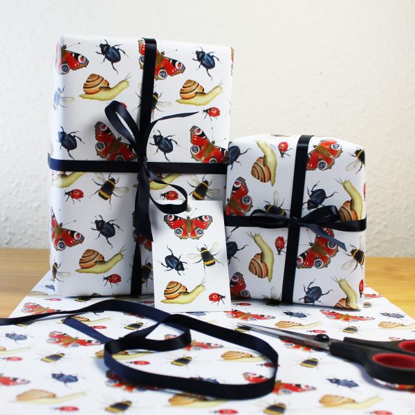 Bugs Insects gift wrap