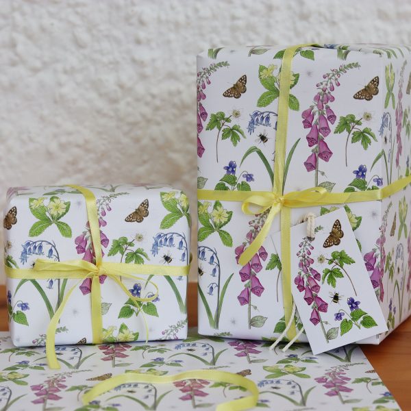 Woodland-wild-flowers-gift-wrap