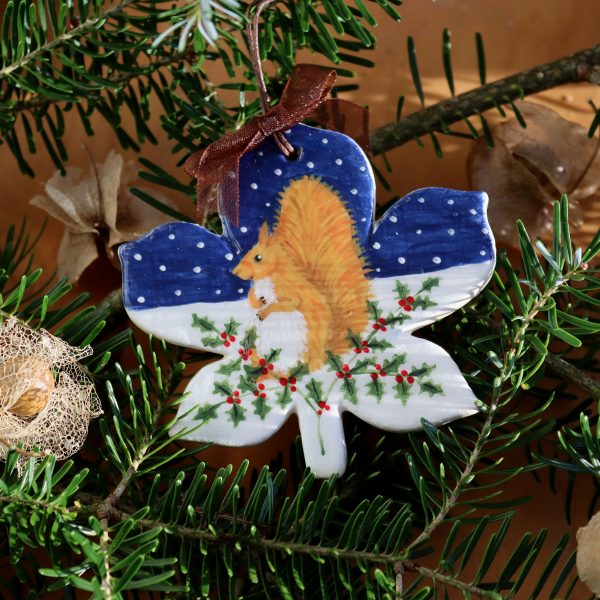 Red-squirrel-christmas-decoration